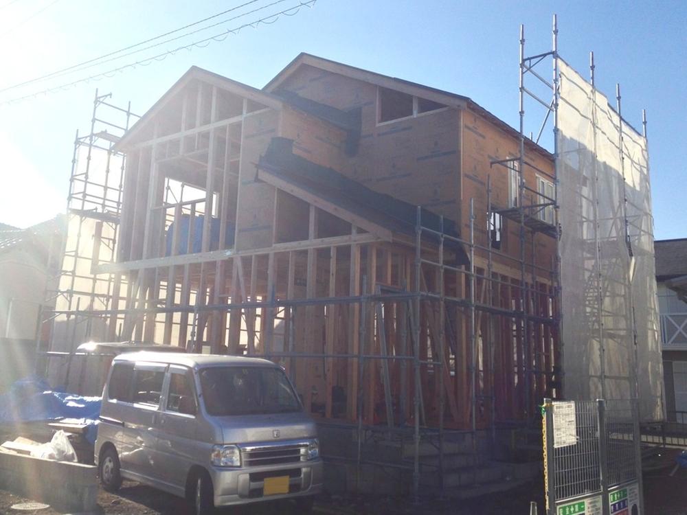 Local appearance photo. Local (12 May 2013) Shooting