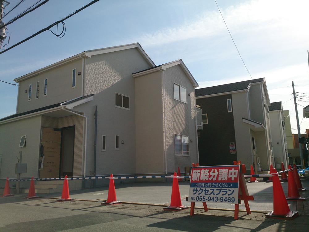 Local appearance photo