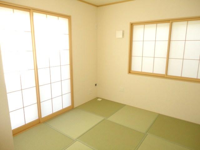 Same specifications photos (Other introspection)