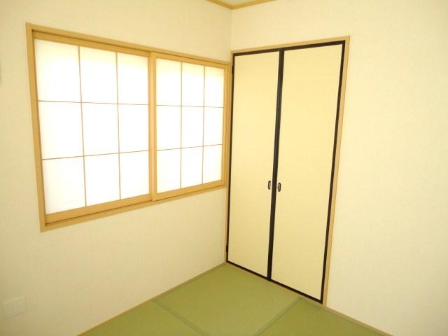 Same specifications photos (Other introspection)