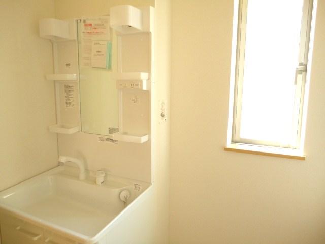 Same specifications photos (Other introspection)