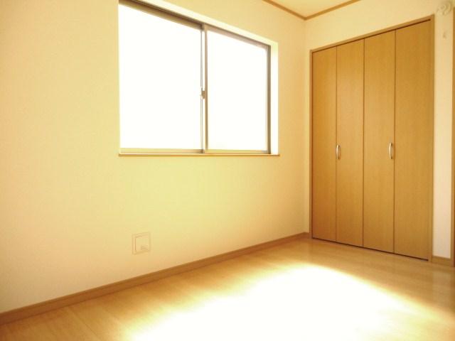 Same specifications photos (Other introspection)