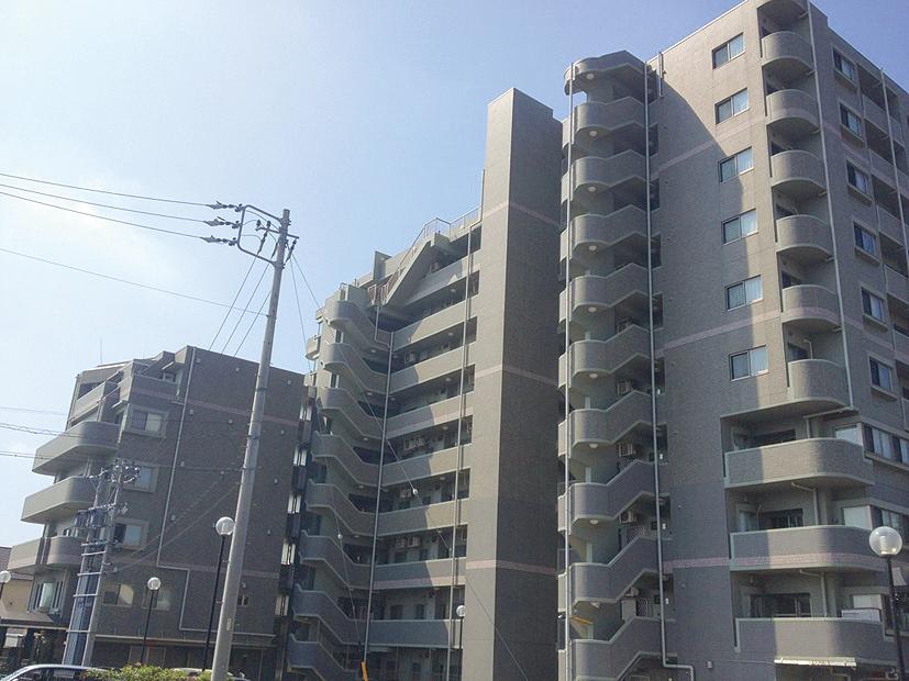 Local appearance photo. Local (11 May 2013) Shooting