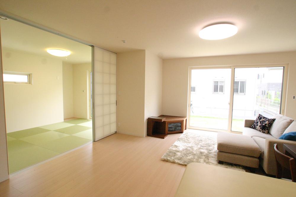 Other introspection. 1-15-31 No. land Living (May 2013) Shooting