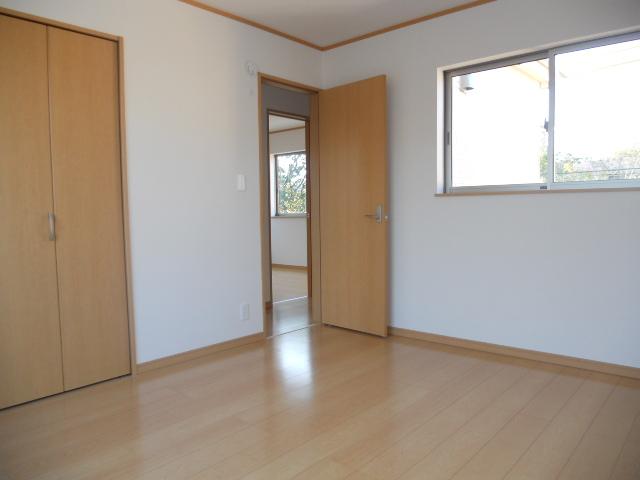 Non-living room. Local (11 May 2013) Shooting