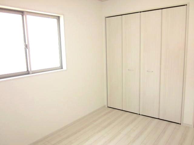 Same specifications photos (Other introspection)