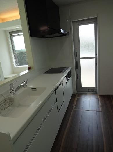 Also impetus conversation is open at the face-to-face counter family. 