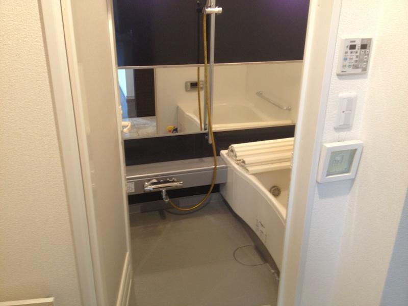 Bathroom. Indoor (July 2013) Shooting