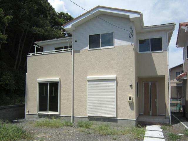 Local appearance photo. Building 2 appearance