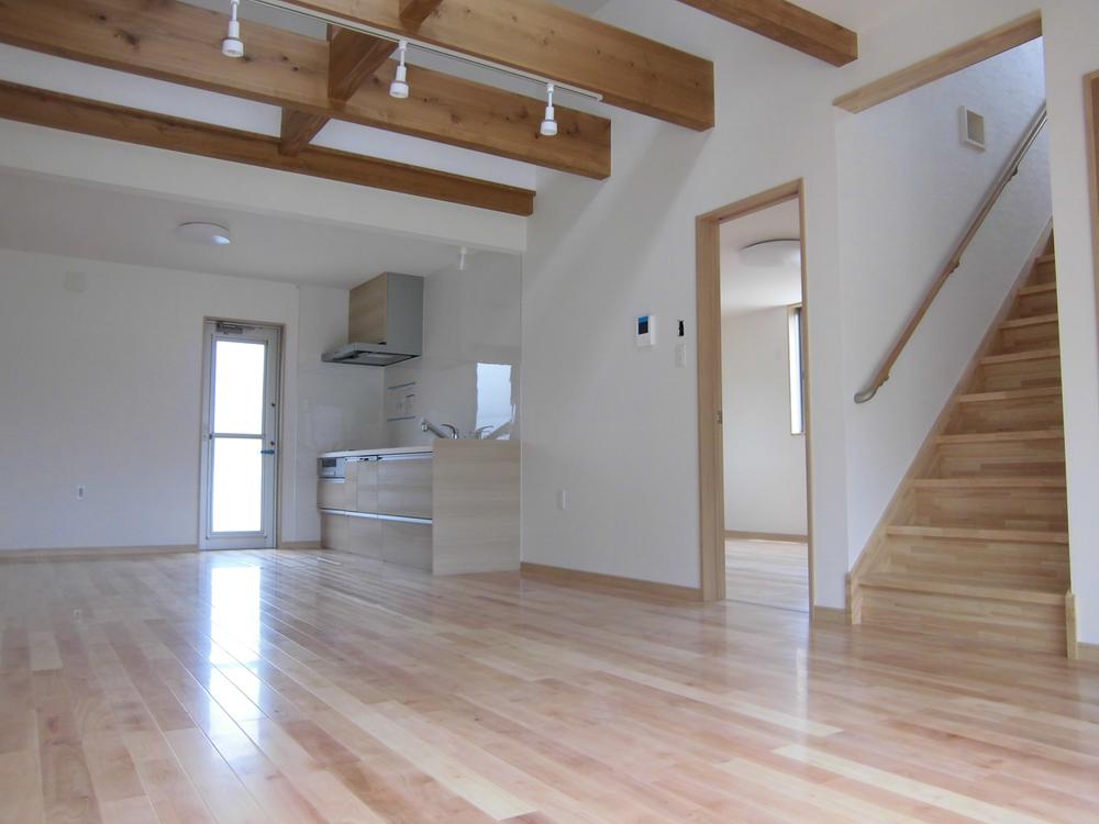 Living. Indoor (July 2013) Shooting