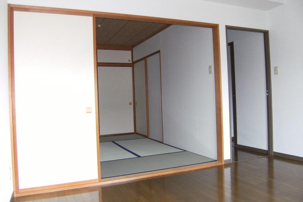 Living. Indoor (2013 years 06) shooting