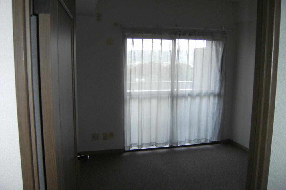 Non-living room. Indoor (06 May 2013) Shooting