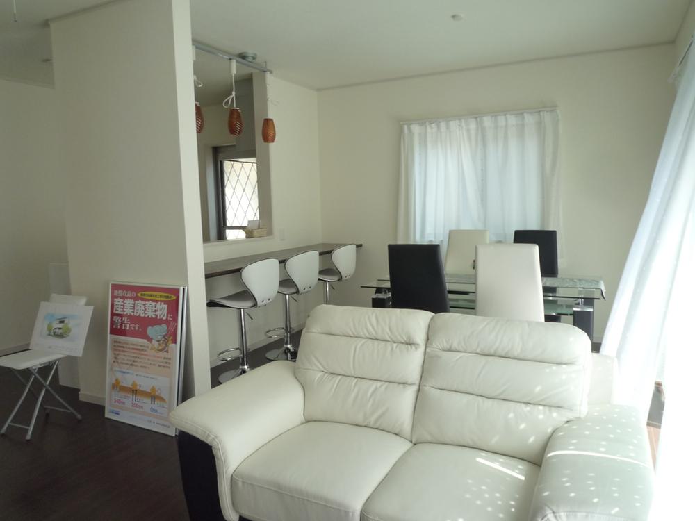 Living. Furnished Living