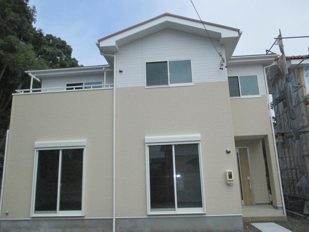 Local appearance photo