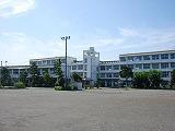 Primary school. Fujieda 1384m to stand Qingdao elementary school