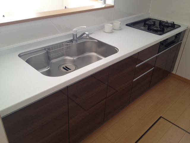 Kitchen. Local (12 May 2013) Shooting