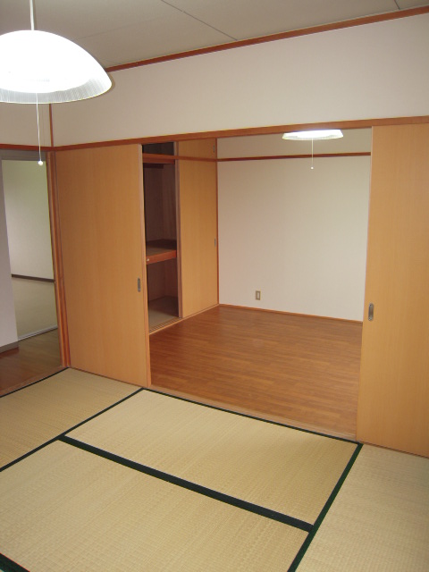 Other room space