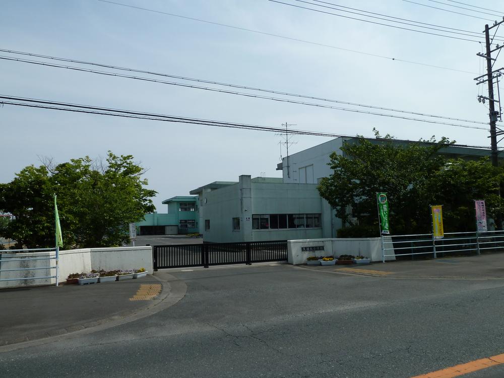 Primary school. 1709m to Fukuroi Municipal Asaba North Elementary School