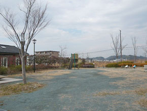 park. 100m to Keyaki park
