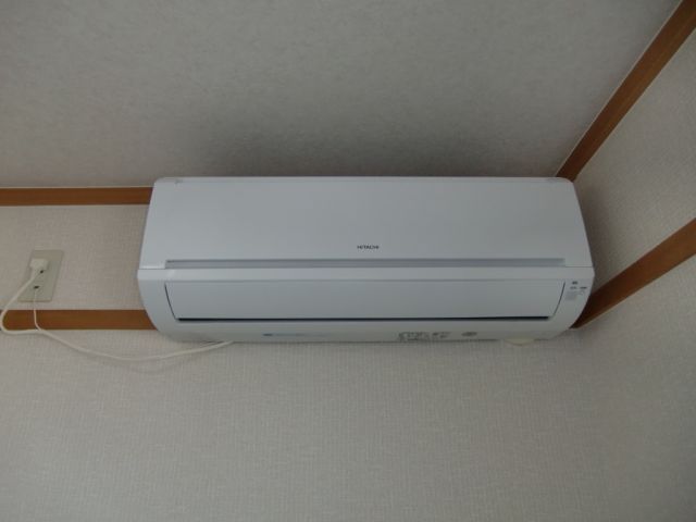 Other Equipment. Japanese-style room air conditioning