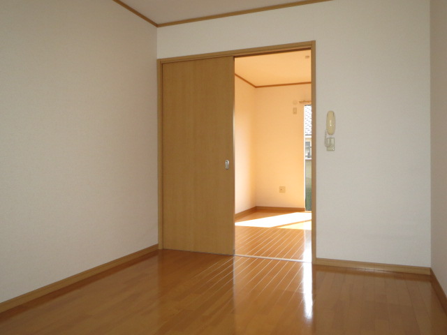 Other room space. Northern Room