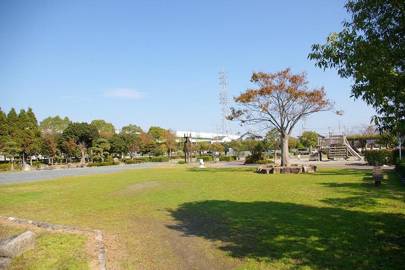 park. 1708m to Horikoshi park