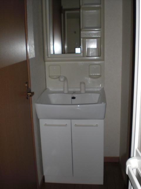 Washroom. shampoo ・ With dresser