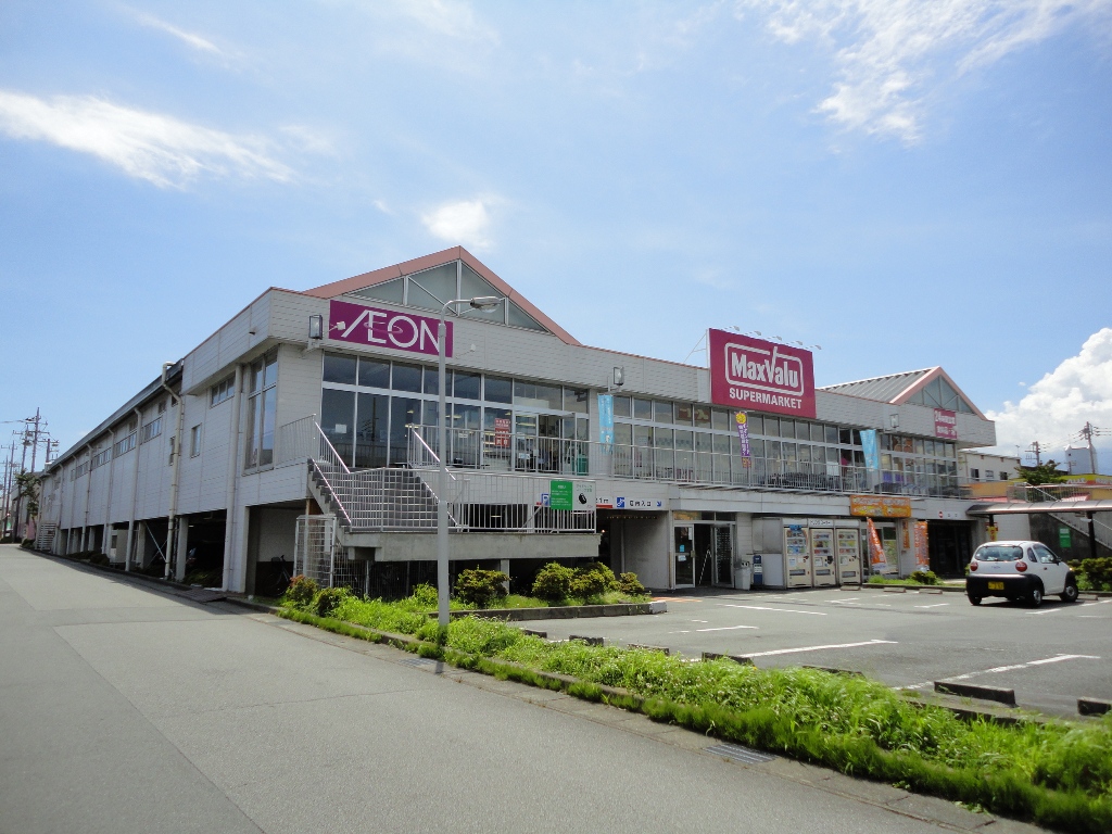 Supermarket. Maxvalu Gotemba Higashitanaka store up to (super) 793m