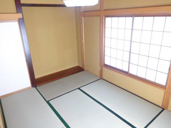 Non-living room. Our customers on the first floor of a Japanese-style room ・ Also ・ On ・ I ・ Tooth