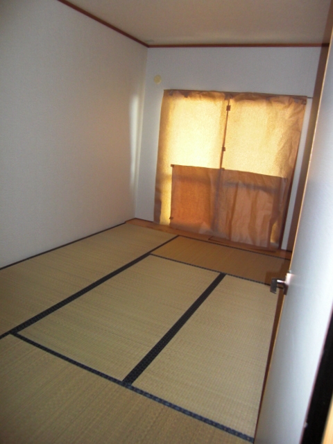 Other room space. Tatami rooms