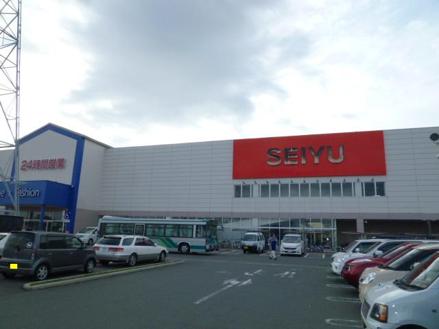 Supermarket. Seiyu Hamakita store up to (super) 944m