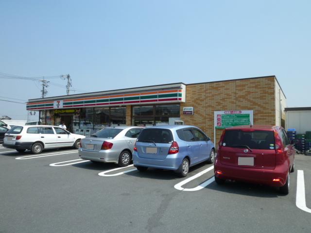 Convenience store. 841m to Seven-Eleven Hamakita Ono store (convenience store)