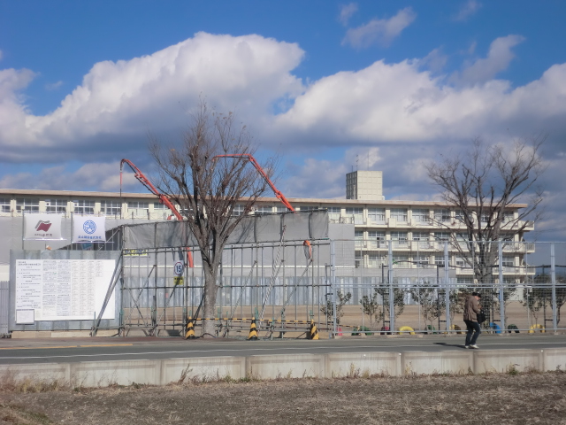 Primary school. Municipal infield 458m up to elementary school (elementary school)