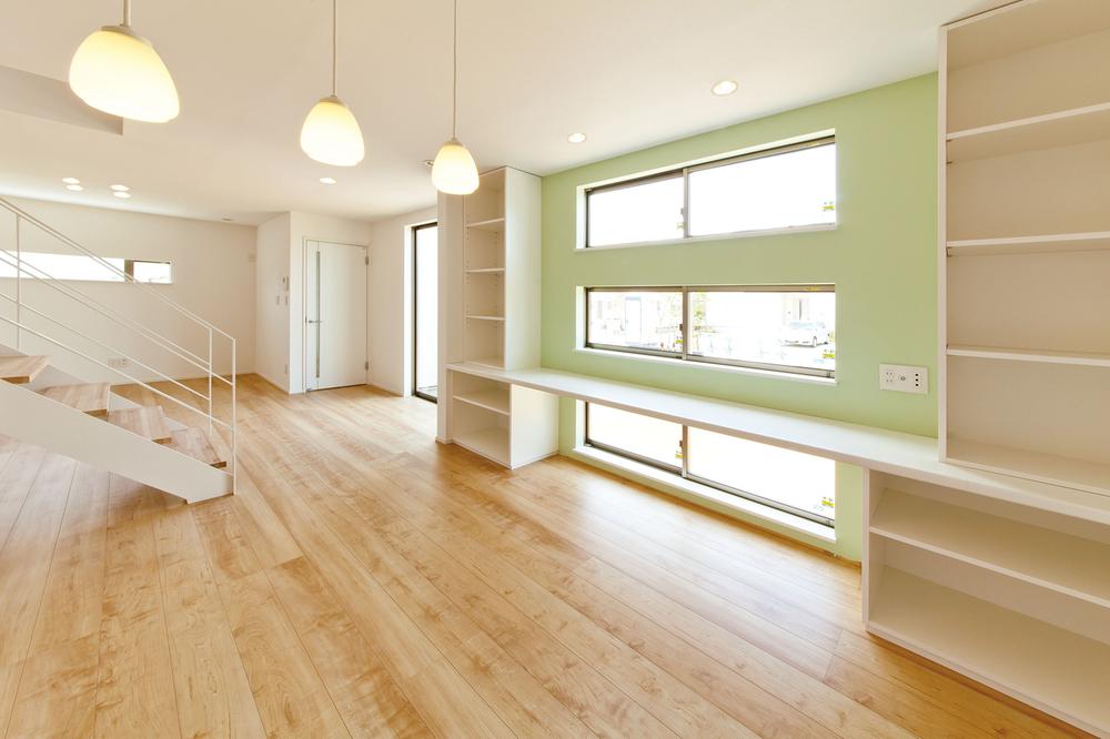 Other introspection. Equipped with counter housed in the dining next to. It will also come in handy as a study or a personal computer space for children. 