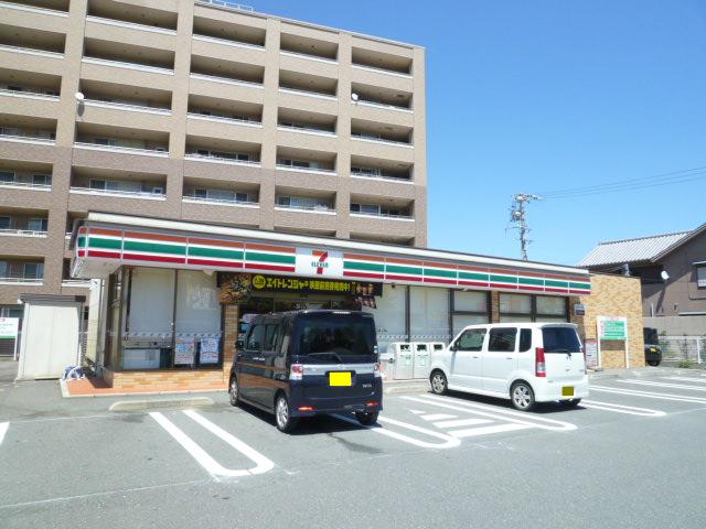 Convenience store. Seven-Eleven Hamakita swamp store up to (convenience store) 616m
