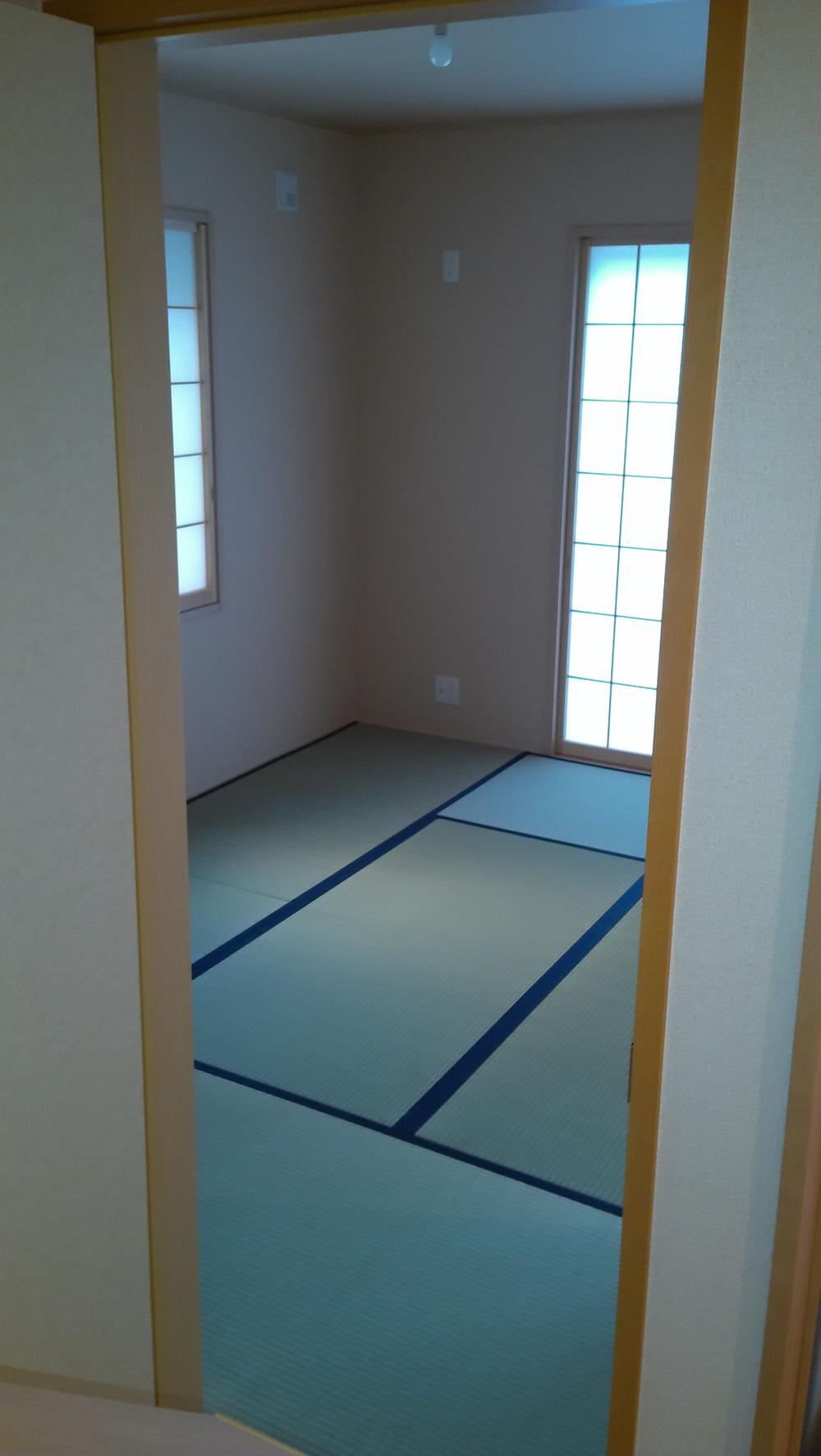 Non-living room. Indoor (12 May 2013) Shooting