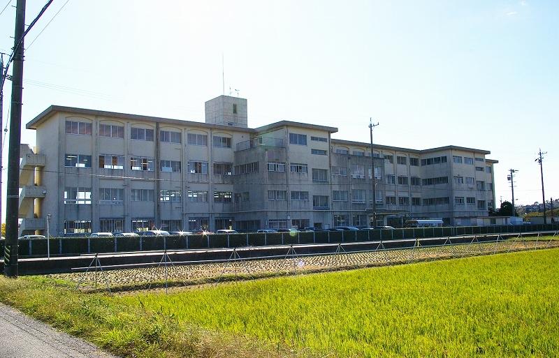 Primary school. 2496m to the Hamamatsu Municipal infield Elementary School