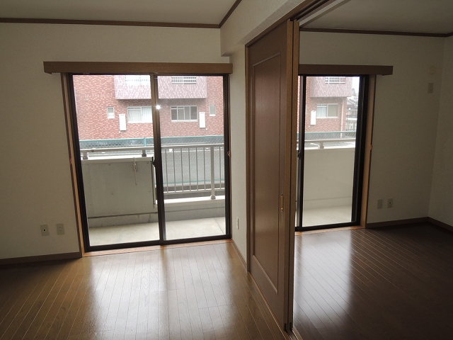 Living and room