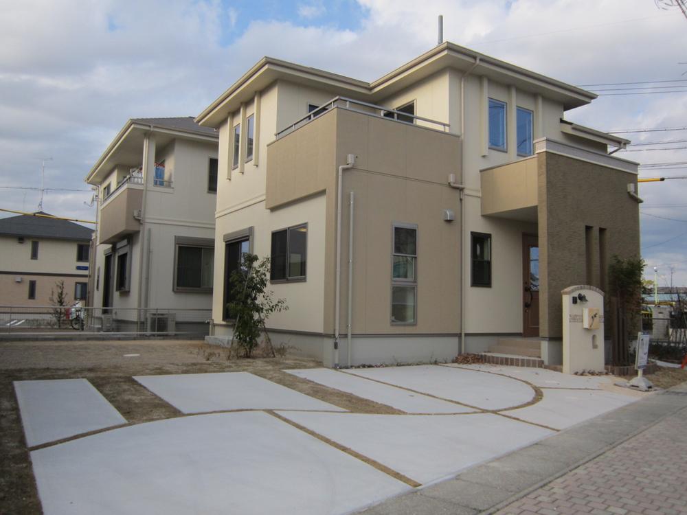 Local appearance photo. Local shooting