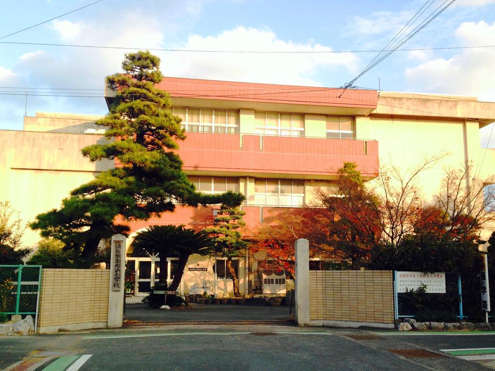 Primary school. 433m to the Hamamatsu Municipal Kitahama Elementary School