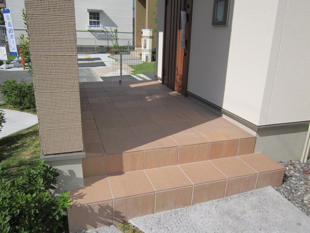 Entrance. Local shooting No.16