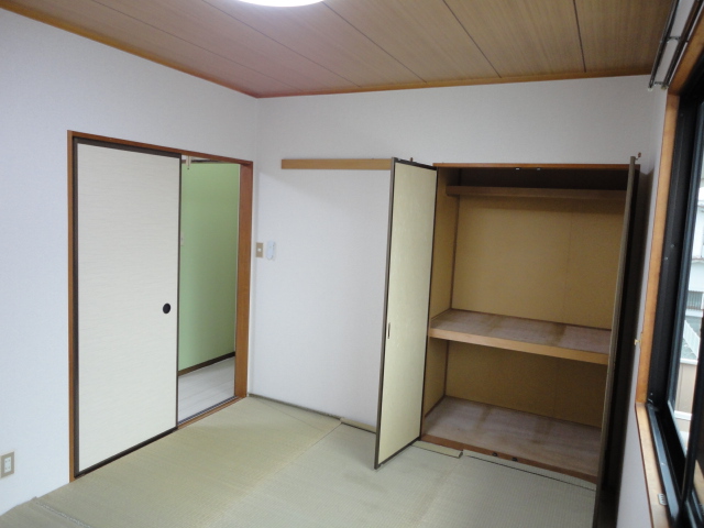 Other room space. North Japanese-style room Housed there
