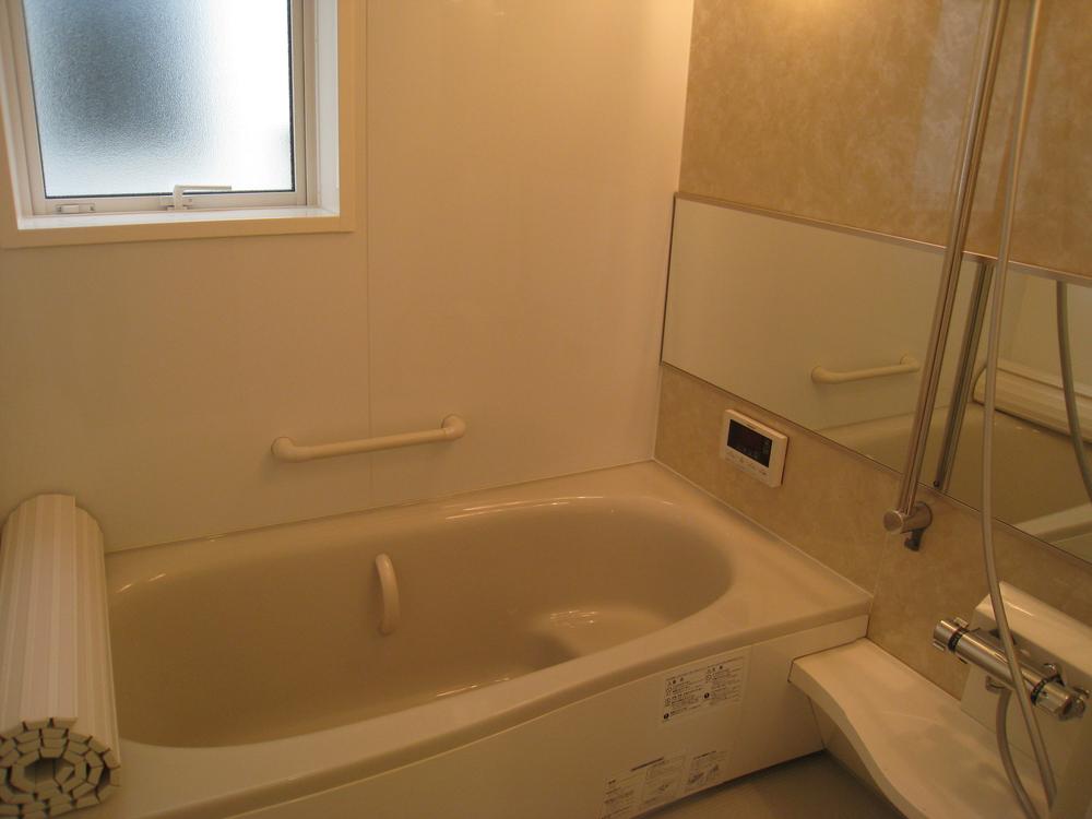 Bathroom. Building D. 