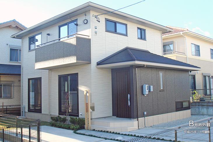 Local appearance photo.  [No. B land] Appearance Photo] 2013 November shooting