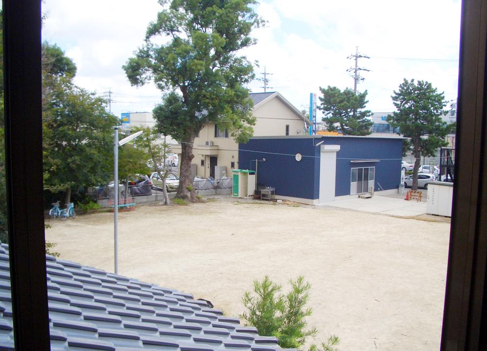 View photos from the dwelling unit. There is Hamamatsushin'yokinko in the immediate vicinity.