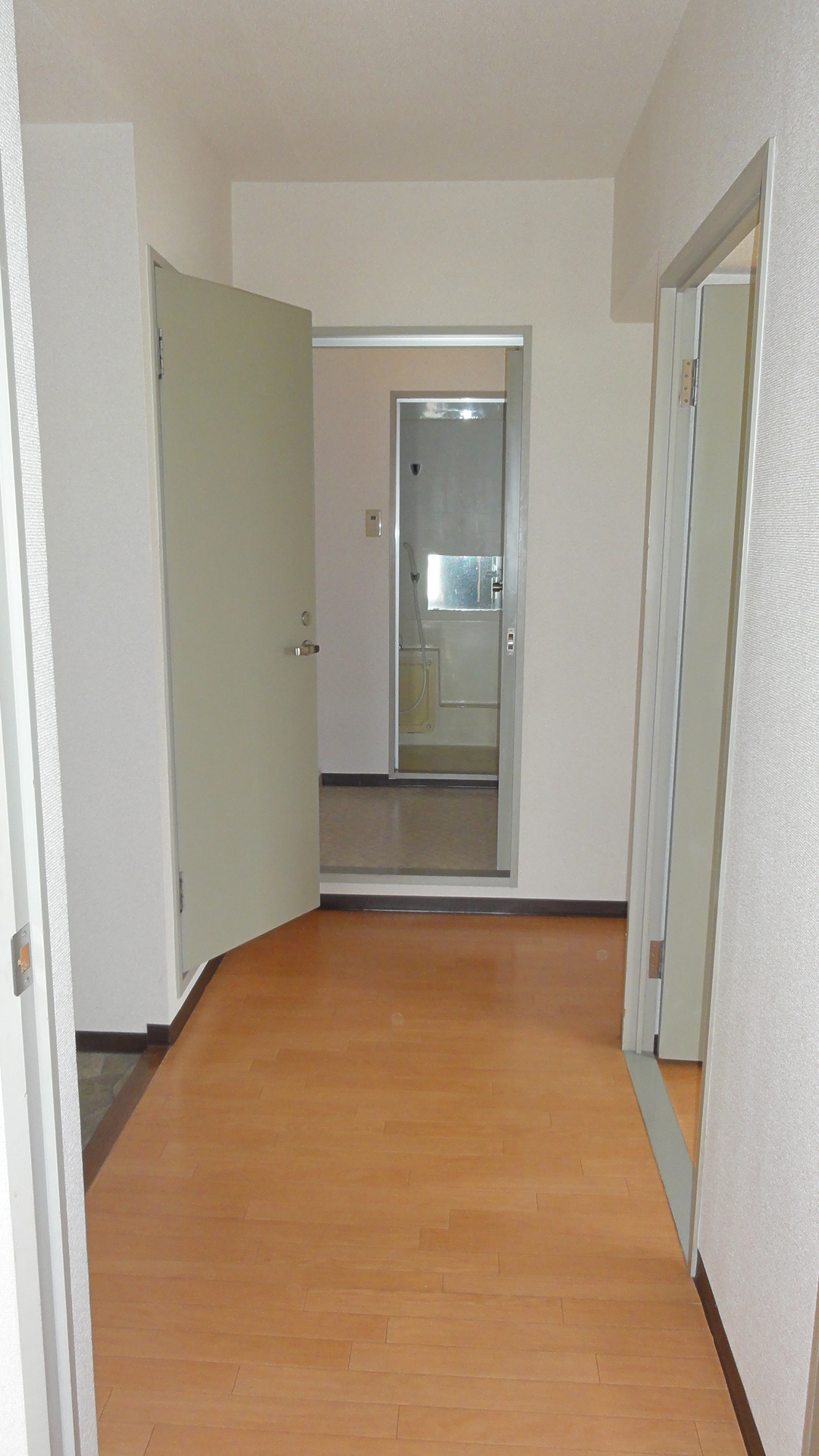 Other room space. Corridor