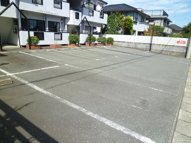 Parking lot