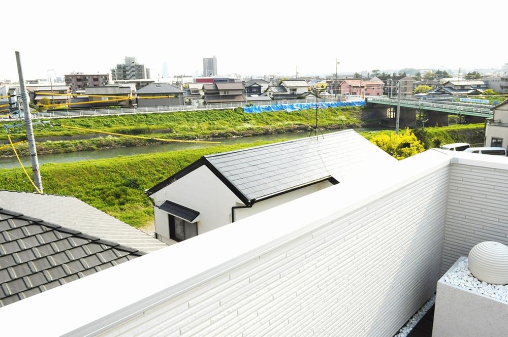 View photos from the dwelling unit. B-1 No. land View from the rooftop garden (April 2013 shooting)