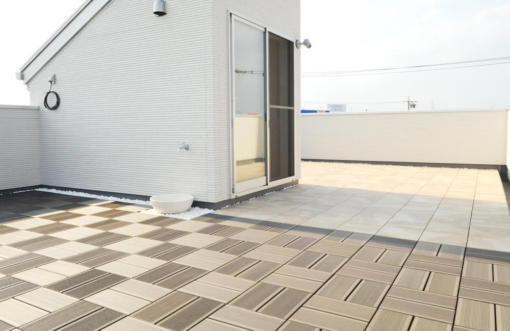 Balcony. B-1 No. land Sunny rooftop garden (April 2013 shooting)