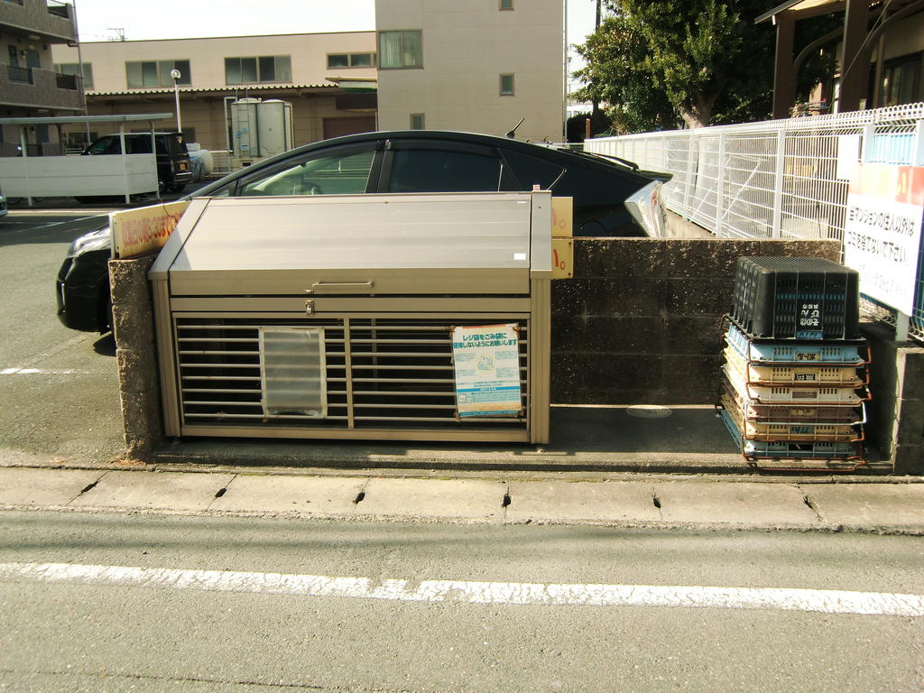 Other common areas. Garbage Storage